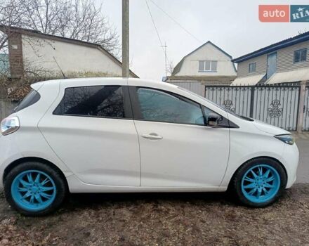 Білий Рено Зое, об'ємом двигуна 0 л та пробігом 153 тис. км за 6600 $, фото 3 на Automoto.ua