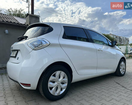 Белый Рено Зое, объемом двигателя 0 л и пробегом 92 тыс. км за 7200 $, фото 13 на Automoto.ua