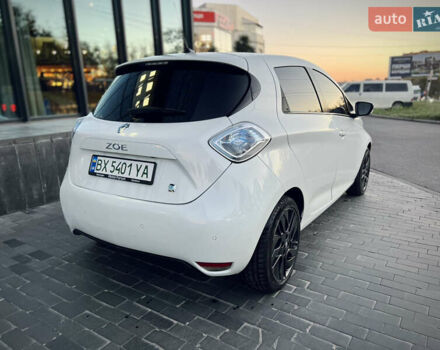 Белый Рено Зое, объемом двигателя 0 л и пробегом 127 тыс. км за 7150 $, фото 5 на Automoto.ua
