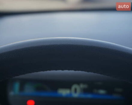 Белый Рено Зое, объемом двигателя 0 л и пробегом 86 тыс. км за 7200 $, фото 31 на Automoto.ua