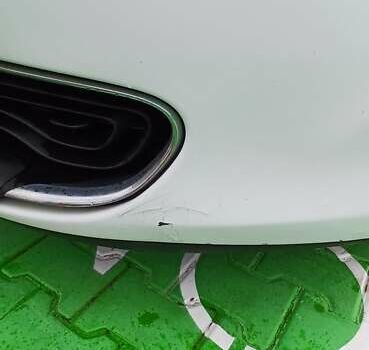 Білий Рено Зое, об'ємом двигуна 0 л та пробігом 177 тис. км за 6700 $, фото 5 на Automoto.ua
