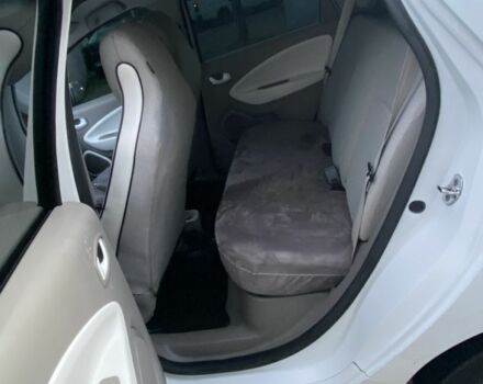 Белый Рено Зое, объемом двигателя 0 л и пробегом 159 тыс. км за 7550 $, фото 8 на Automoto.ua