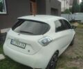 Белый Рено Зое, объемом двигателя 0 л и пробегом 180 тыс. км за 5500 $, фото 1 на Automoto.ua