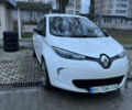 Белый Рено Зое, объемом двигателя 0 л и пробегом 159 тыс. км за 7600 $, фото 2 на Automoto.ua