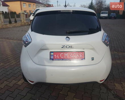 Белый Рено Зое, объемом двигателя 0 л и пробегом 86 тыс. км за 7200 $, фото 18 на Automoto.ua