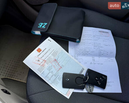Білий Рено Зое, об'ємом двигуна 0 л та пробігом 68 тис. км за 6976 $, фото 38 на Automoto.ua