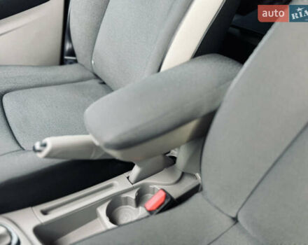 Білий Рено Зое, об'ємом двигуна 0 л та пробігом 160 тис. км за 7500 $, фото 25 на Automoto.ua