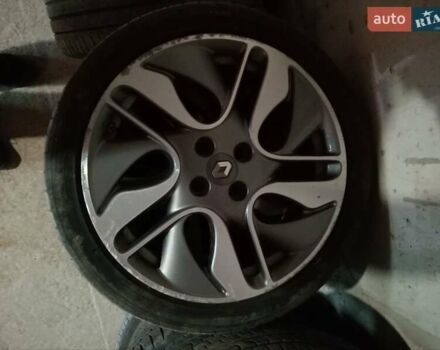 Білий Рено Зое, об'ємом двигуна 0 л та пробігом 125 тис. км за 7200 $, фото 8 на Automoto.ua