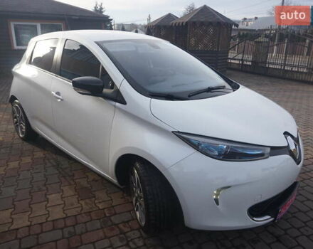 Белый Рено Зое, объемом двигателя 0 л и пробегом 86 тыс. км за 7200 $, фото 15 на Automoto.ua