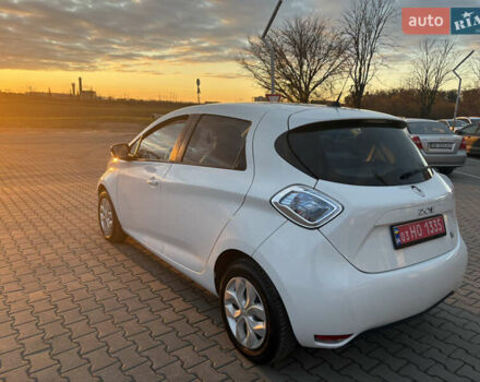 Белый Рено Зое, объемом двигателя 0 л и пробегом 94 тыс. км за 6200 $, фото 5 на Automoto.ua