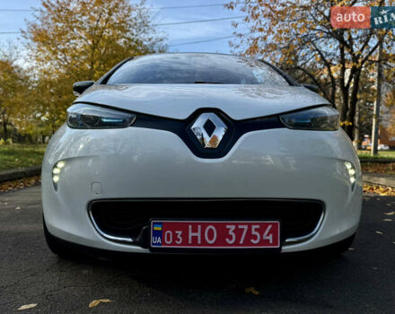 Білий Рено Зое, об'ємом двигуна 0 л та пробігом 68 тис. км за 6976 $, фото 10 на Automoto.ua