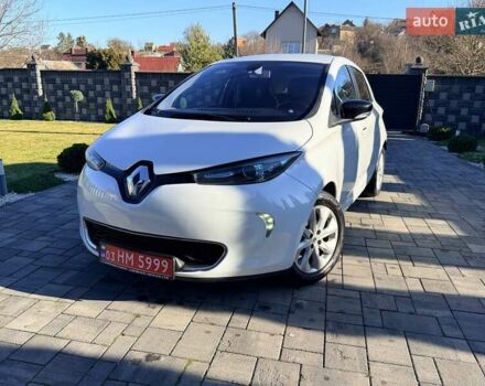 Белый Рено Зое, объемом двигателя 0 л и пробегом 106 тыс. км за 6250 $, фото 25 на Automoto.ua