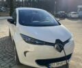 Белый Рено Зое, объемом двигателя 0 л и пробегом 144 тыс. км за 7500 $, фото 1 на Automoto.ua