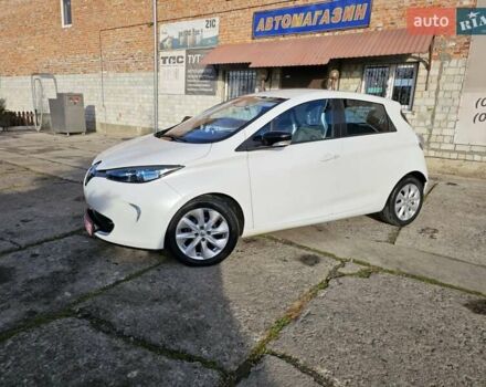 Белый Рено Зое, объемом двигателя 0 л и пробегом 99 тыс. км за 6700 $, фото 3 на Automoto.ua