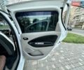 Белый Рено Зое, объемом двигателя 0 л и пробегом 147 тыс. км за 5999 $, фото 41 на Automoto.ua