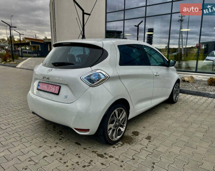 Белый Рено Зое, объемом двигателя 0 л и пробегом 124 тыс. км за 7000 $, фото 7 на Automoto.ua