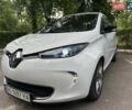 Белый Рено Зое, объемом двигателя 0 л и пробегом 132 тыс. км за 5950 $, фото 1 на Automoto.ua