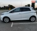 Белый Рено Зое, объемом двигателя 0 л и пробегом 98 тыс. км за 6700 $, фото 2 на Automoto.ua