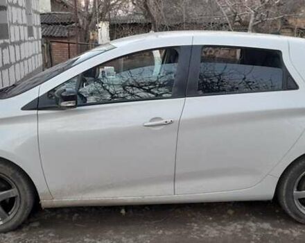 Белый Рено Зое, объемом двигателя 0 л и пробегом 152 тыс. км за 6800 $, фото 3 на Automoto.ua