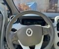 Белый Рено Зое, объемом двигателя 0 л и пробегом 137 тыс. км за 6300 $, фото 4 на Automoto.ua