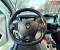 Белый Рено Зое, объемом двигателя 0 л и пробегом 147 тыс. км за 5999 $, фото 61 на Automoto.ua
