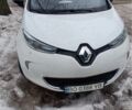 Белый Рено Зое, объемом двигателя 0 л и пробегом 100 тыс. км за 6000 $, фото 1 на Automoto.ua