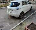 Белый Рено Зое, объемом двигателя 0 л и пробегом 152 тыс. км за 6800 $, фото 1 на Automoto.ua