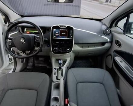 Білий Рено Зое, об'ємом двигуна 0 л та пробігом 104 тис. км за 6500 $, фото 10 на Automoto.ua