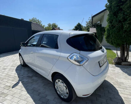 Білий Рено Зое, об'ємом двигуна 0 л та пробігом 57 тис. км за 8500 $, фото 3 на Automoto.ua