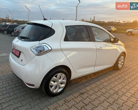Белый Рено Зое, объемом двигателя 0 л и пробегом 94 тыс. км за 6200 $, фото 7 на Automoto.ua