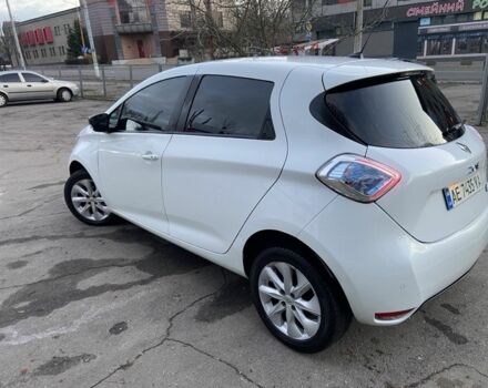 Белый Рено Зое, объемом двигателя 0 л и пробегом 159 тыс. км за 7550 $, фото 4 на Automoto.ua