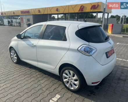 Белый Рено Зое, объемом двигателя 0 л и пробегом 62 тыс. км за 6999 $, фото 18 на Automoto.ua