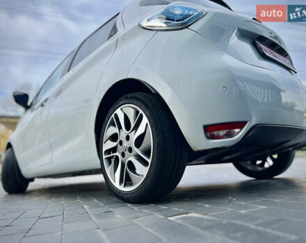 Білий Рено Зое, об'ємом двигуна 0 л та пробігом 160 тис. км за 7500 $, фото 8 на Automoto.ua