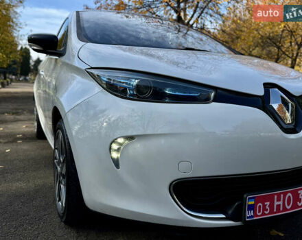 Білий Рено Зое, об'ємом двигуна 0 л та пробігом 68 тис. км за 6976 $, фото 13 на Automoto.ua