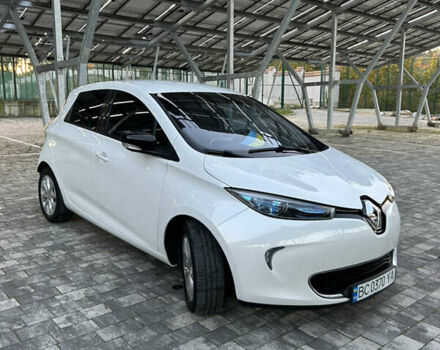 Білий Рено Зое, об'ємом двигуна 0 л та пробігом 97 тис. км за 7990 $, фото 9 на Automoto.ua