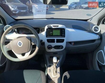 Білий Рено Зое, об'ємом двигуна 0 л та пробігом 91 тис. км за 6940 $, фото 28 на Automoto.ua