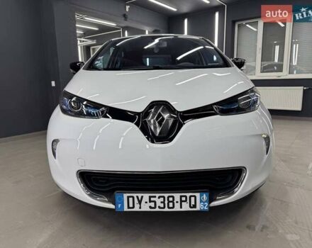 Белый Рено Зое, объемом двигателя 0 л и пробегом 89 тыс. км за 6700 $, фото 3 на Automoto.ua