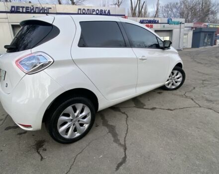Белый Рено Зое, объемом двигателя 0 л и пробегом 159 тыс. км за 7550 $, фото 3 на Automoto.ua