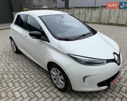 Білий Рено Зое, об'ємом двигуна 0 л та пробігом 154 тис. км за 6350 $, фото 3 на Automoto.ua
