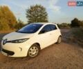 Белый Рено Зое, объемом двигателя 0 л и пробегом 150 тыс. км за 5500 $, фото 2 на Automoto.ua