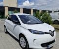Белый Рено Зое, объемом двигателя 0 л и пробегом 92 тыс. км за 6400 $, фото 1 на Automoto.ua