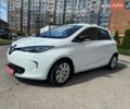 Белый Рено Зое, объемом двигателя 0 л и пробегом 180 тыс. км за 6899 $, фото 13 на Automoto.ua