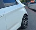 Белый Рено Зое, объемом двигателя 0 л и пробегом 111 тыс. км за 6500 $, фото 28 на Automoto.ua