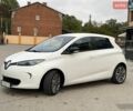Белый Рено Зое, объемом двигателя 0 л и пробегом 88 тыс. км за 6999 $, фото 4 на Automoto.ua