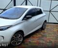 Белый Рено Зое, объемом двигателя 68 л и пробегом 110 тыс. км за 8100 $, фото 2 на Automoto.ua