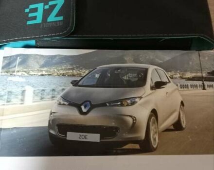 Белый Рено Зое, объемом двигателя 0 л и пробегом 115 тыс. км за 6950 $, фото 12 на Automoto.ua