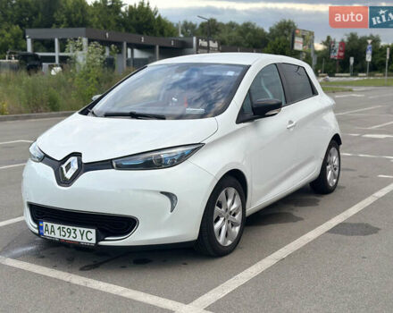 Рено Зое 2015 в Киеве на Automoto.ua Белый Рено Зое, объемом двигателя 0 л и пробегом 100 тыс. км за 8300 $, фото 2 на Automoto.ua