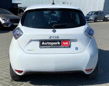 Белый Рено Зое, объемом двигателя 0 л и пробегом 91 тыс. км за 6480 $, фото 6 на Automoto.ua