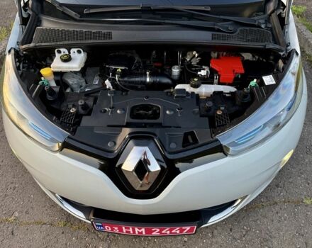Белый Рено Зое, объемом двигателя 0 л и пробегом 116 тыс. км за 6944 $, фото 16 на Automoto.ua