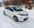 Белый Рено Зое, объемом двигателя 0 л и пробегом 96 тыс. км за 6150 $, фото 3 на Automoto.ua